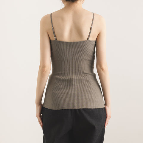 Model: 158cm B70, Wearing Cotton & Silk Rib Bandeau Camisole with Bra size M (back)