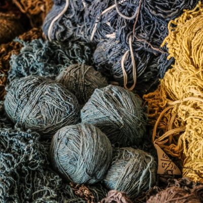 lana para hacer alfombras