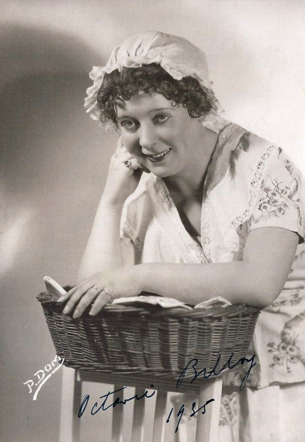 Octavie Belloy (aka Tavie Belge, 1894-1965) as Rita “Herbergprinses”