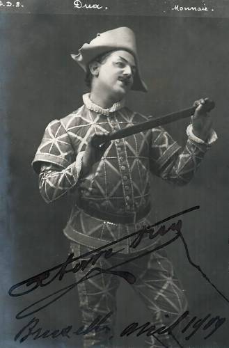 Octave Dua (1882-1952) as a spirited Beppe (“Pagliacci”)