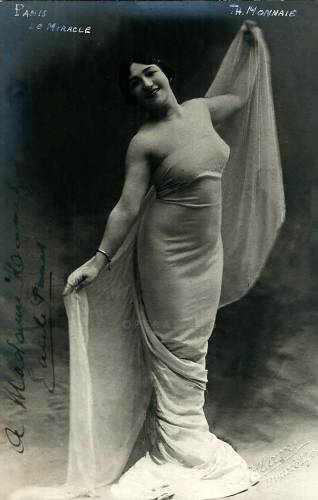 Lucyle Panis (1887-1966) as Maliella in Wolf-Ferrari’s “I Gioelli della Madonna”