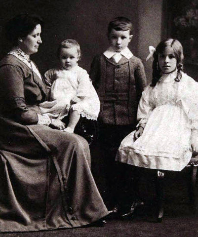 Kathleen Ferrier at age 1 with her mother, sister and brother