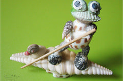 Statuette Grenouille avec coquillage