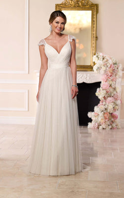 Stella York 7078 Sample Gown - Adinas Bridal