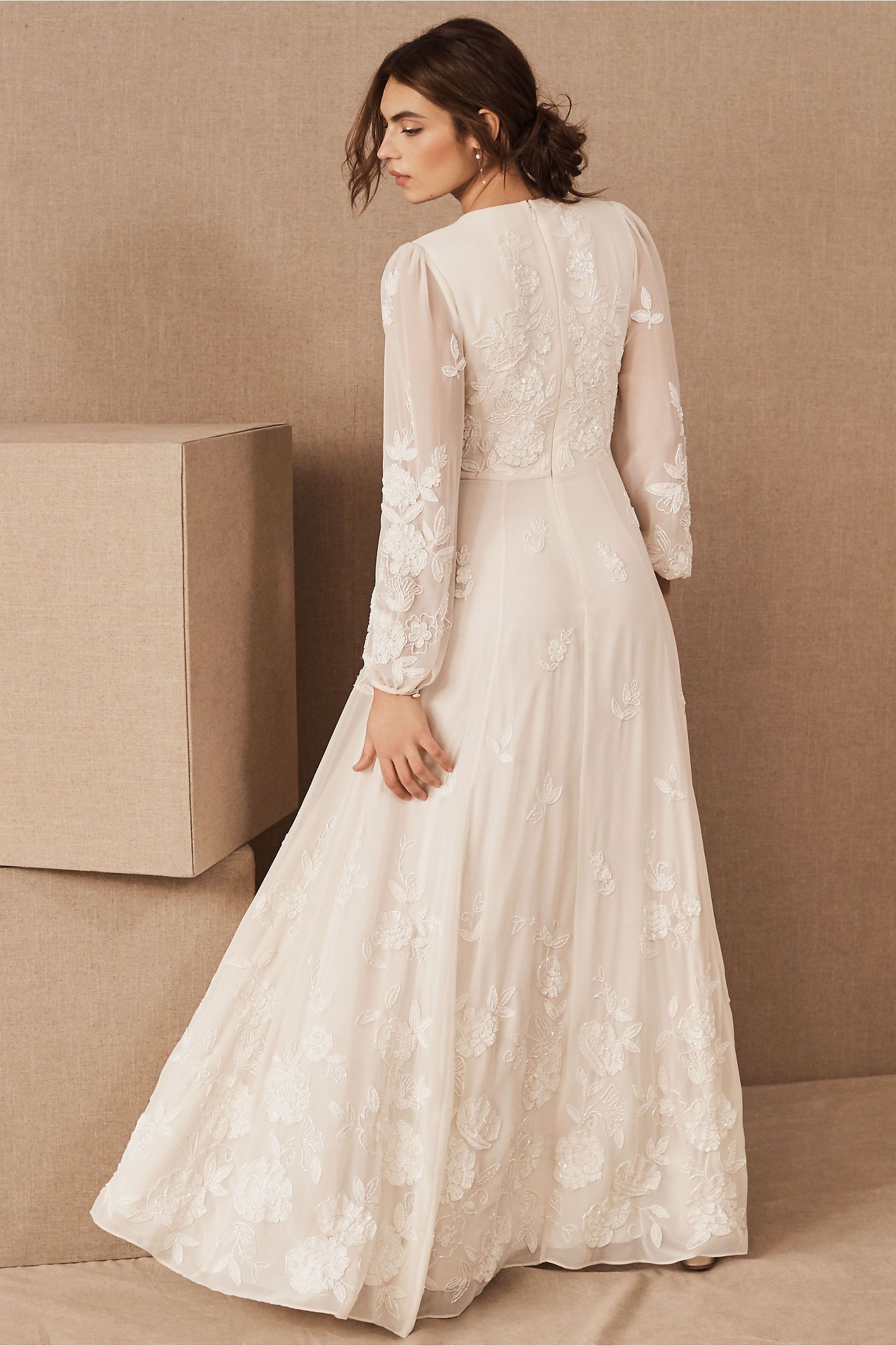 BHLDN Odalis Cape-Sleeve Deep-V Lace Wedding Gown New Wedding Dress Save  23% - Stillwhite
