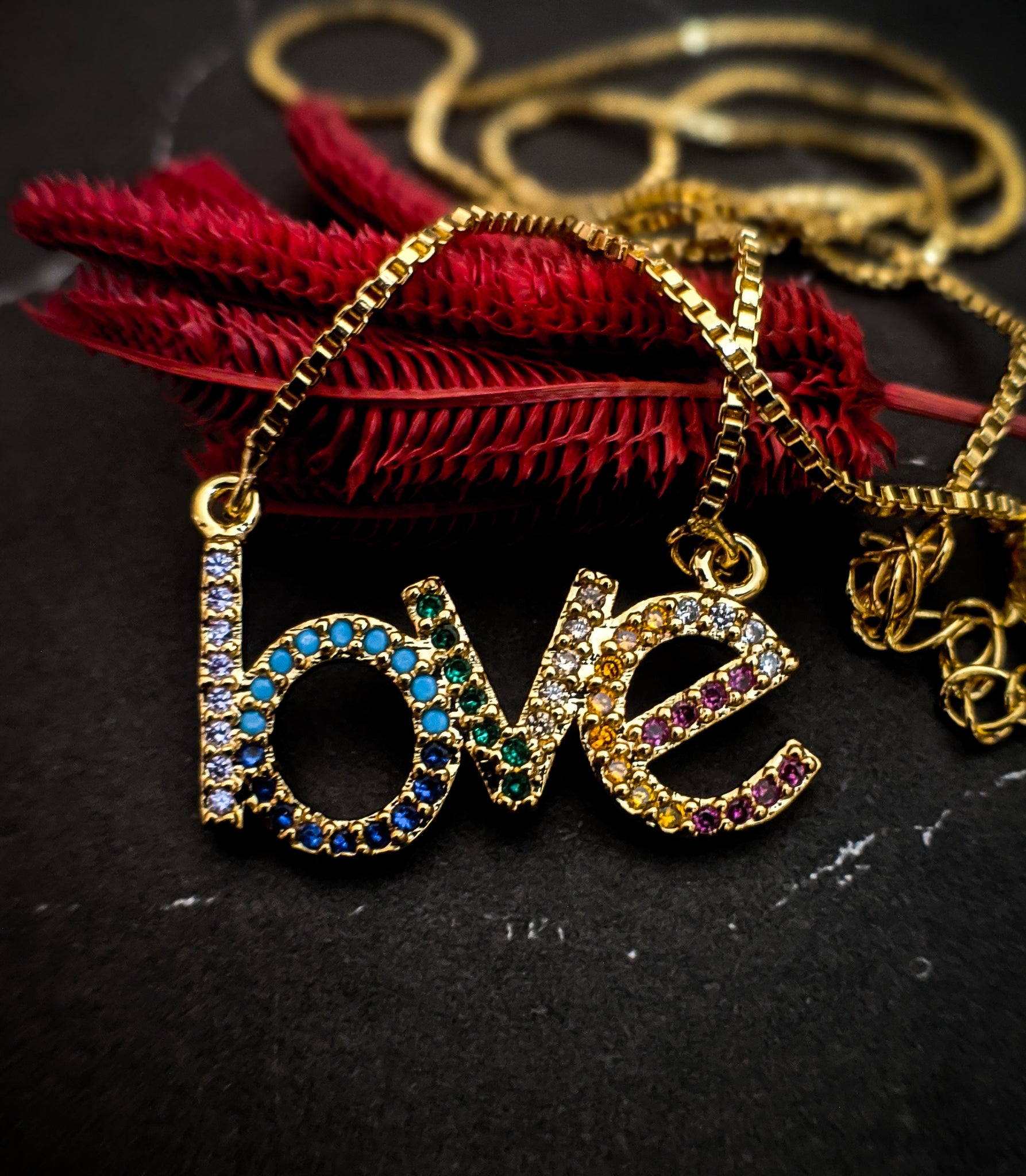 Love Pendant Necklace With Gold Color Chain Gift For Girl Gift Catchers