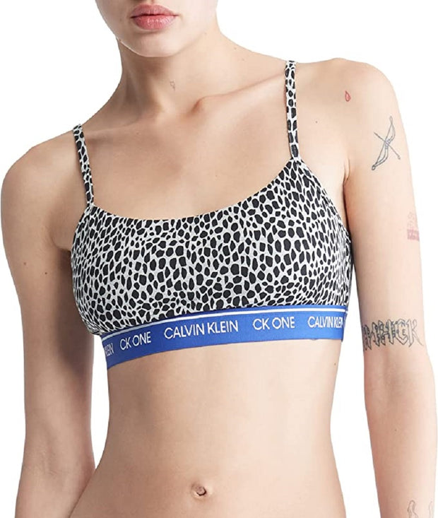 Calvin Klein Womens Body Unlined Keyhole Bralette : : Clothing,  Shoes & Accessories