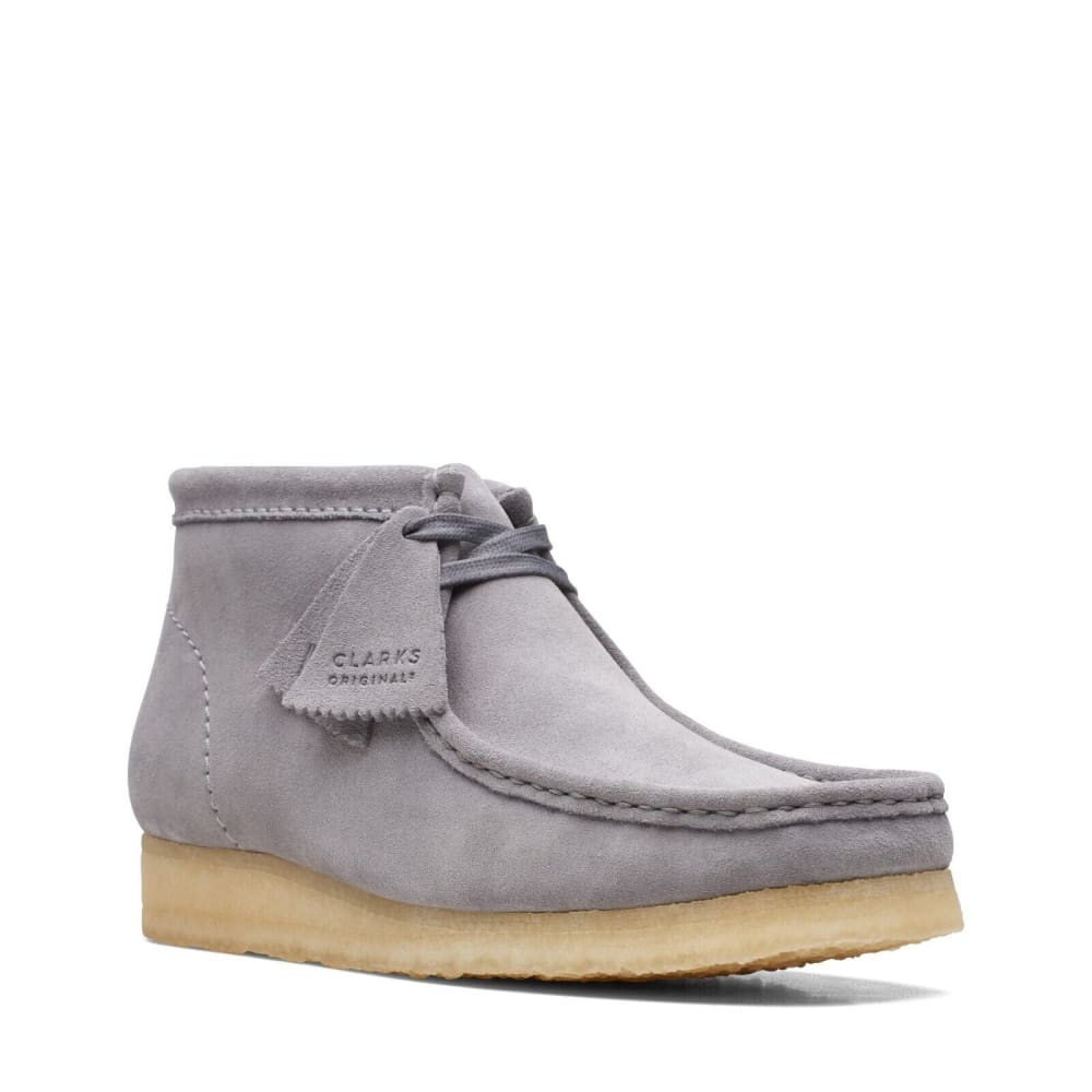 Clarks Men's Classic Wallabee Suede Lace Up Boot