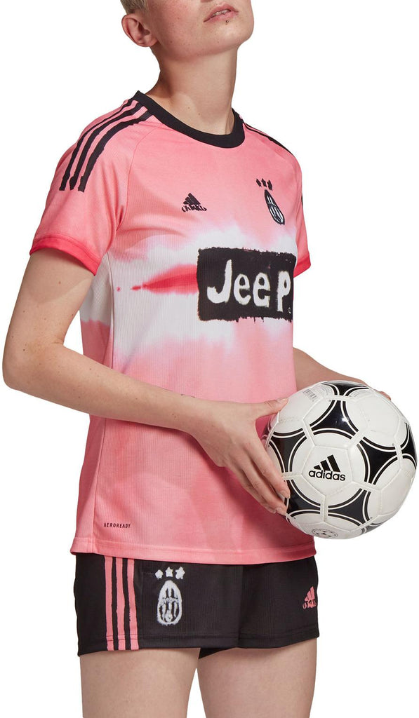 juventus jersey and shorts