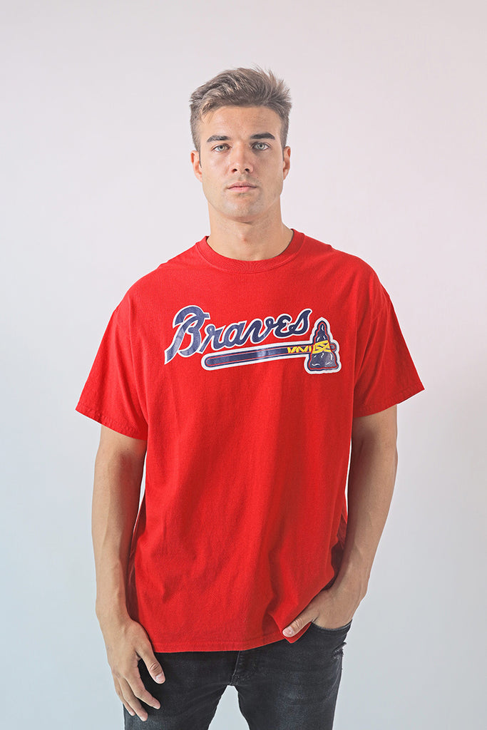 red braves t shirt