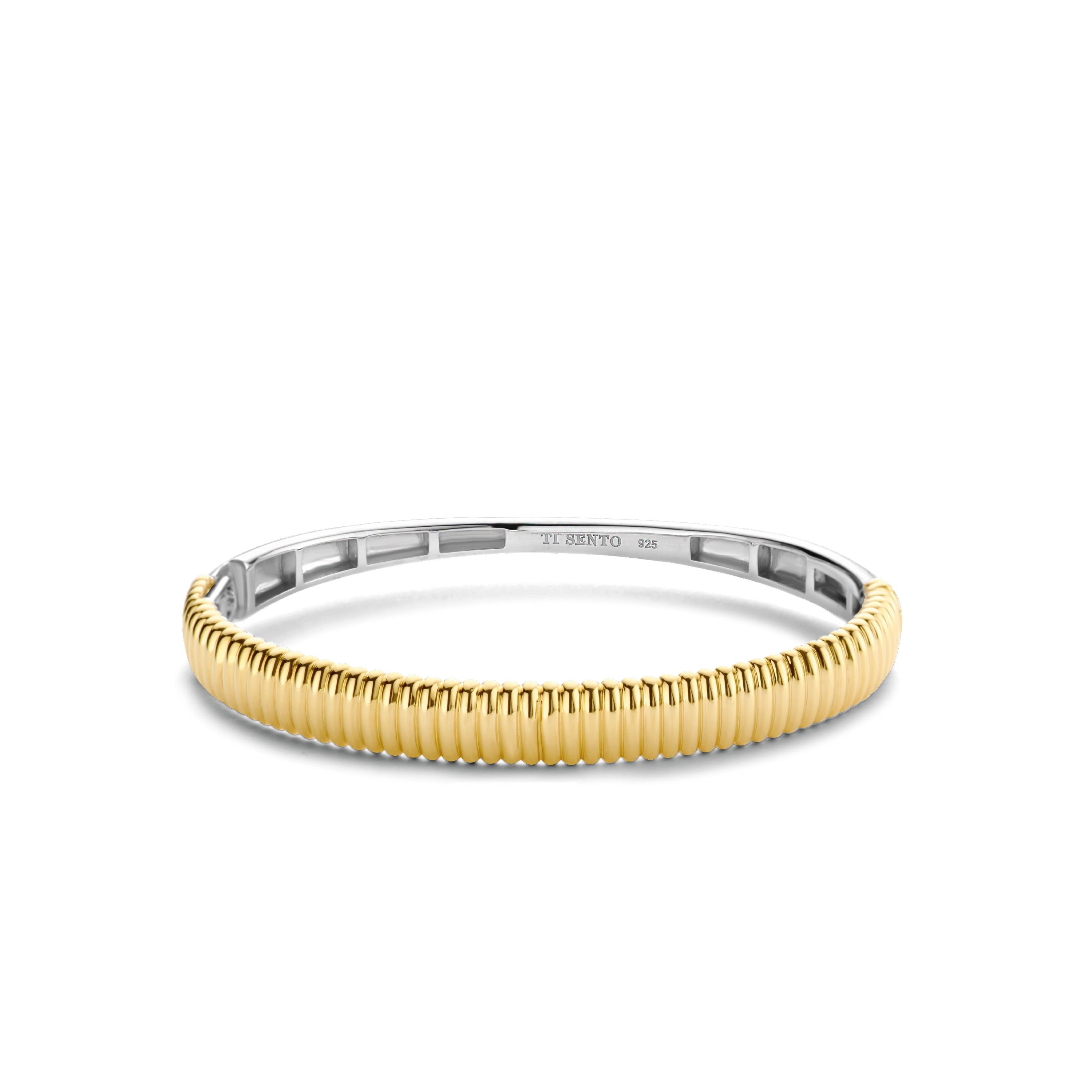 Ribbed Thick Golden Bracelet