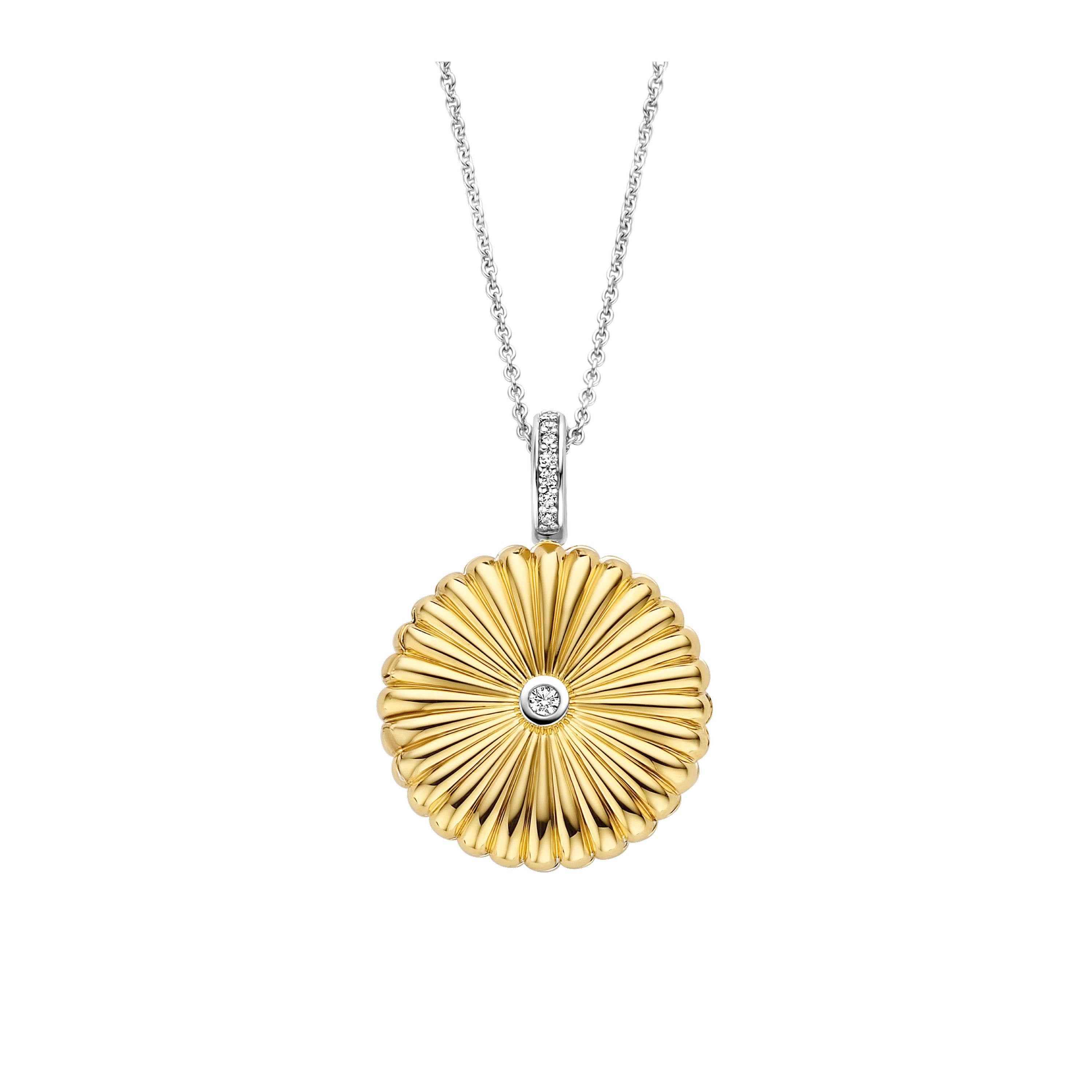 Ribbed Daisy Locket Necklace