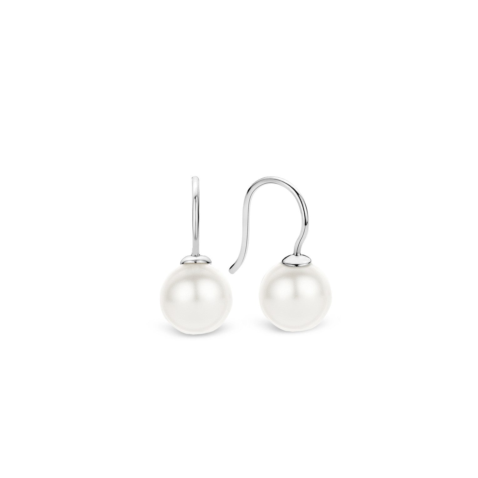 The Classic Pearl Dangle Earrings