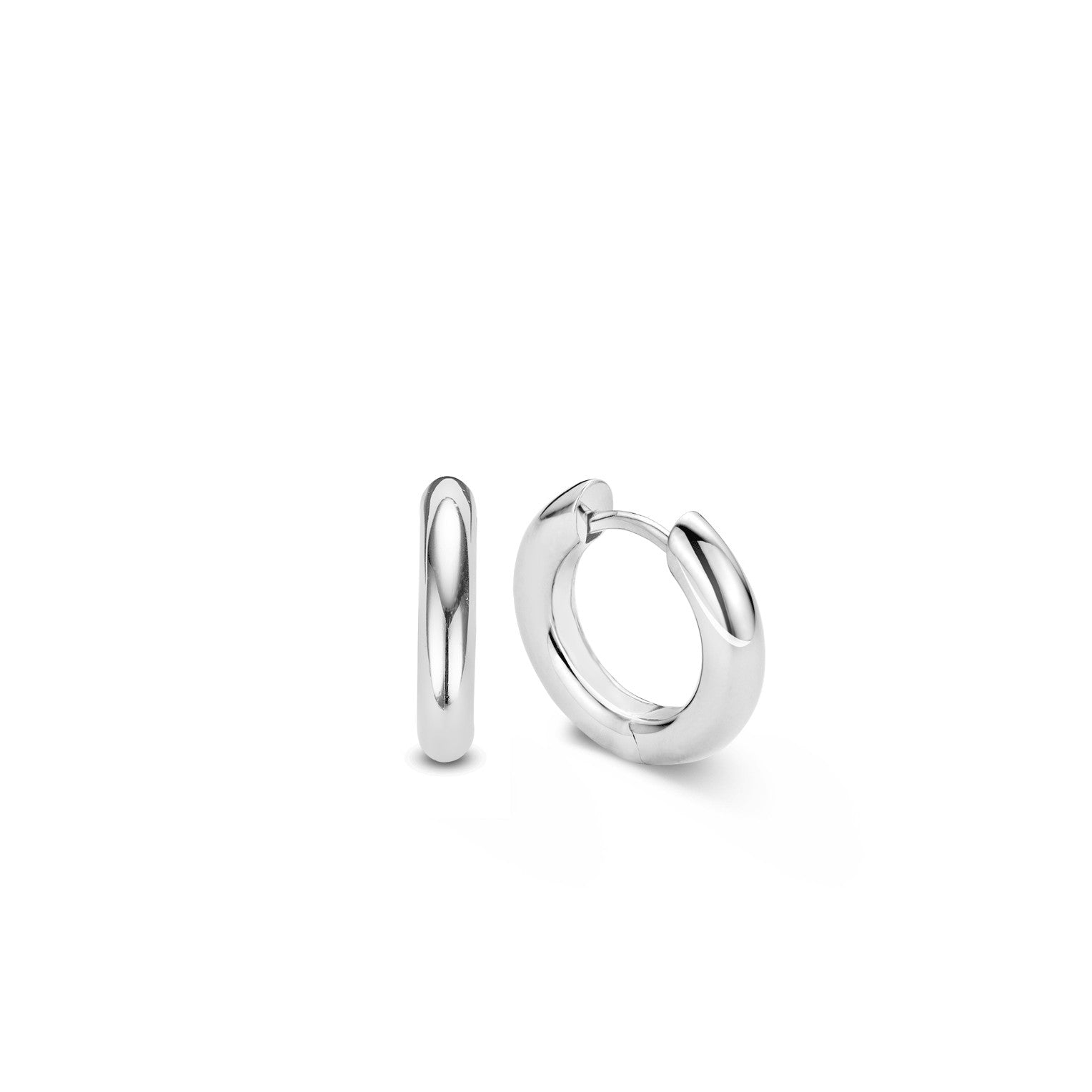 Basic Huggie Earrings 17mm