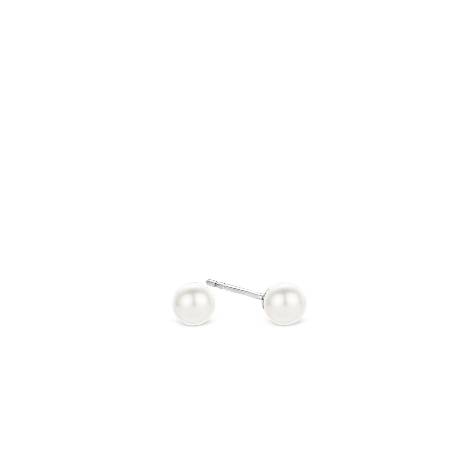 Classic Pearl Stud Earrings 6MM