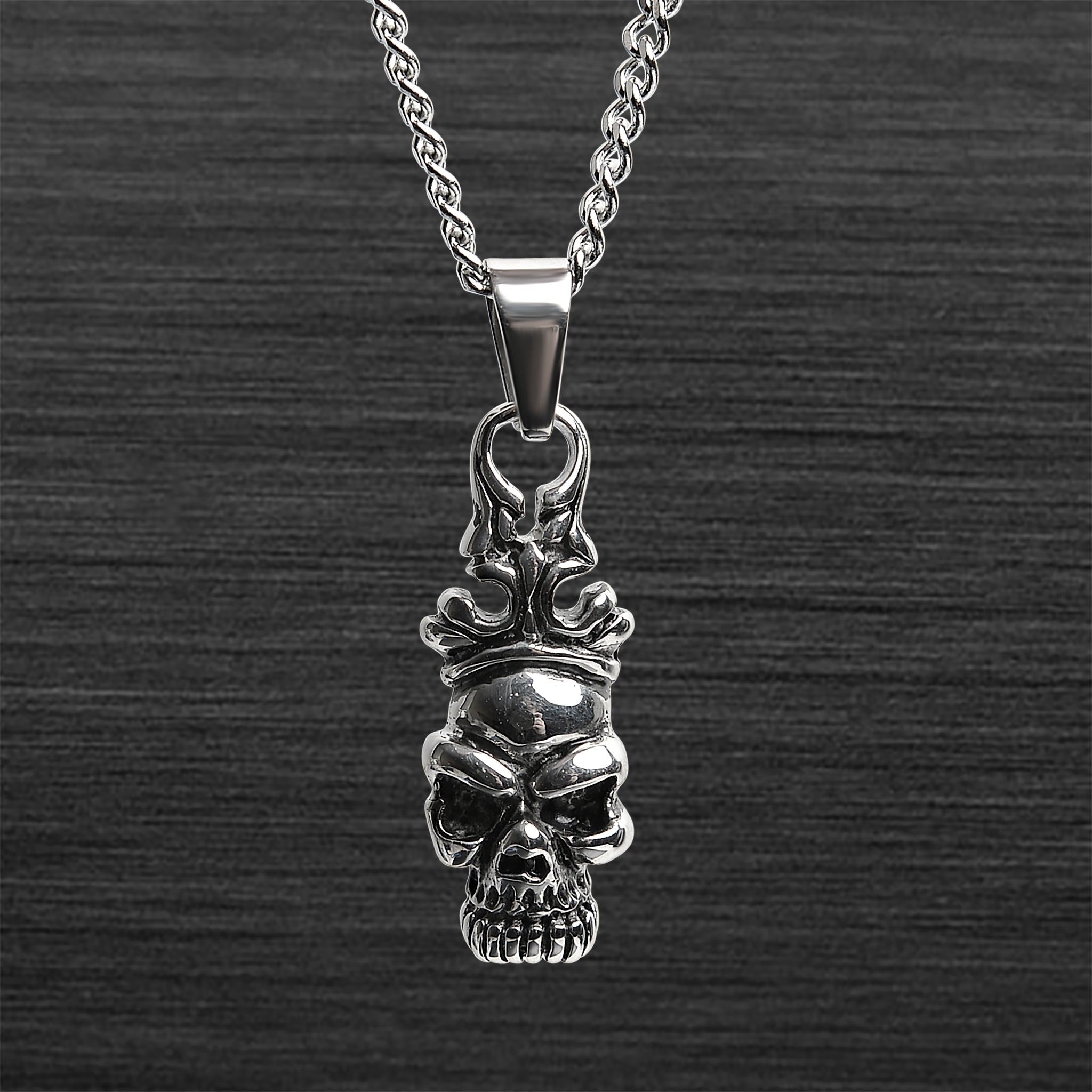 Stainless Steel Skull with Filigree Crown Curb Chain NECKLACE / PDC2016-RTL