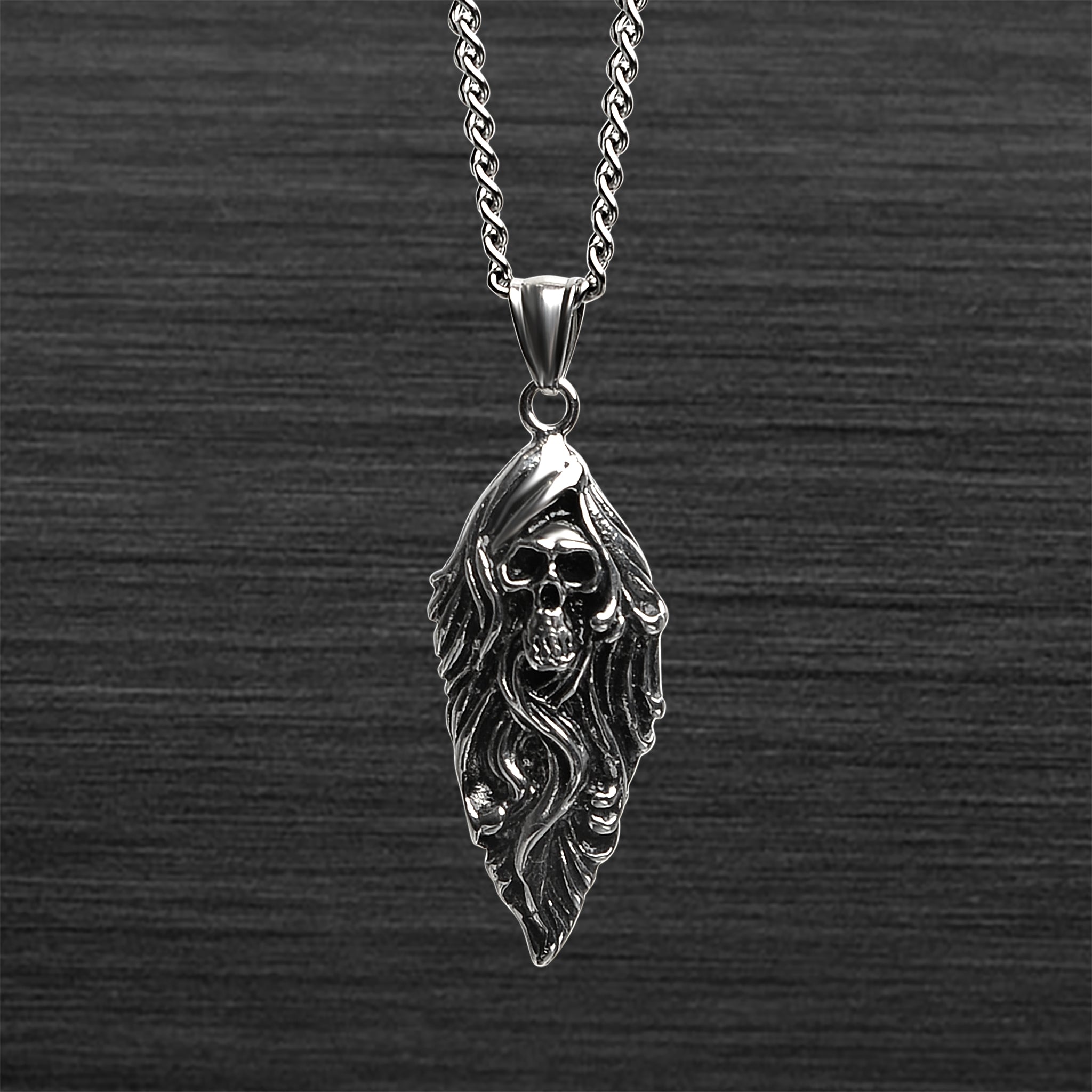 Stainless Steel Flaming Skull Arrowhead Curb Chain NECKLACE / PDJ2002-RTL