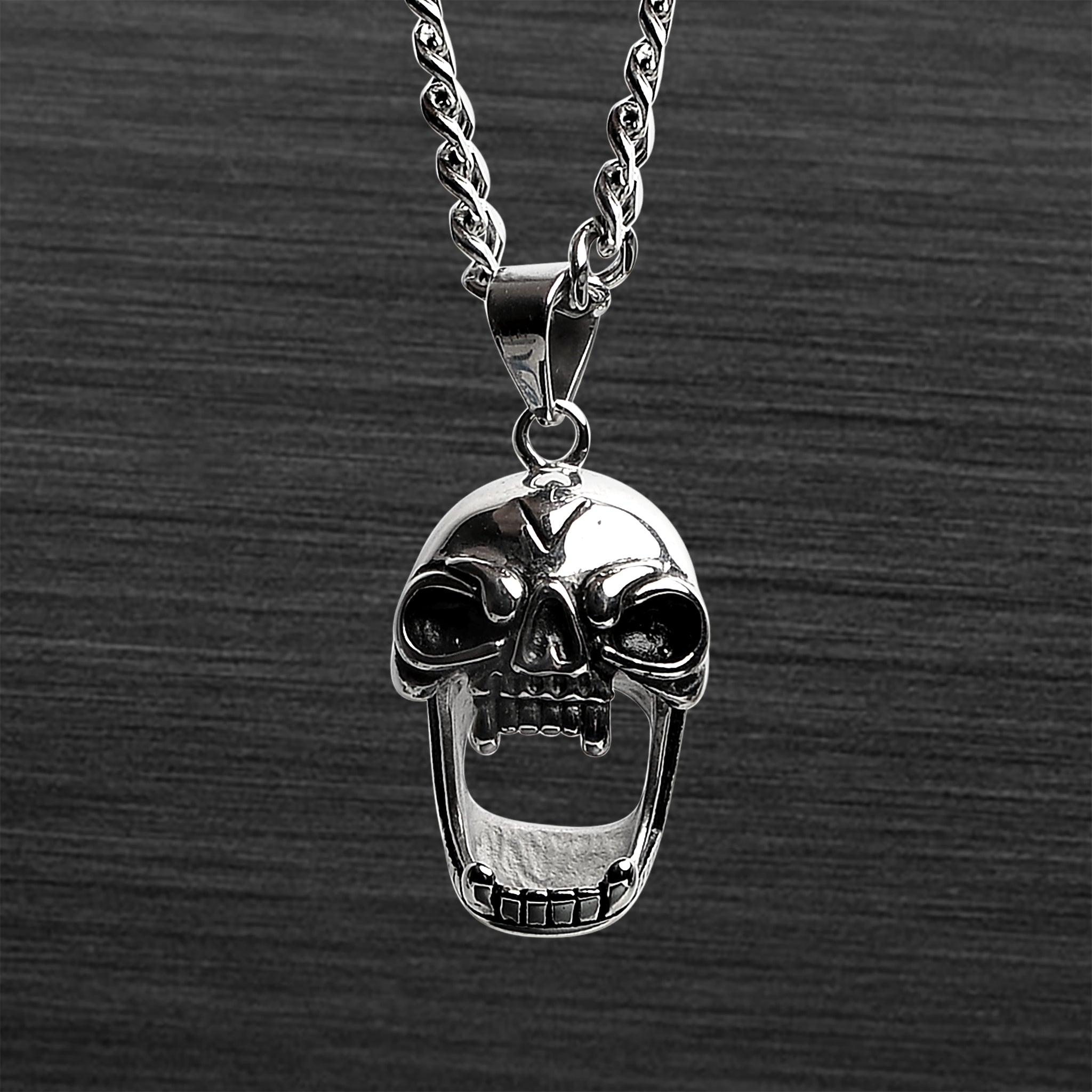 Stainless Steel Screaming Fanged SKULL Curb Chain Necklace / PDL2006-RTL