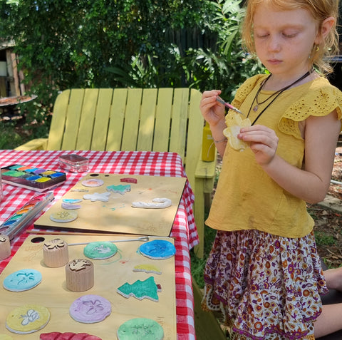 Air Dry Clay can be painted with water colour paints to create wonderful handmade decorations and jewellery