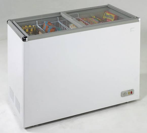 Pros and Cons of Buying a Commercial Freezer