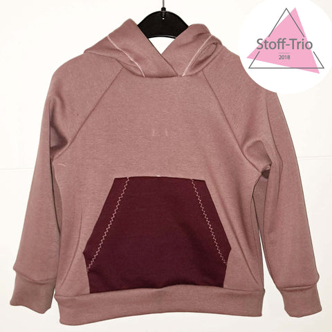 Hoodie mit Kapuze in grape nectar und Tasche in Bordeaux