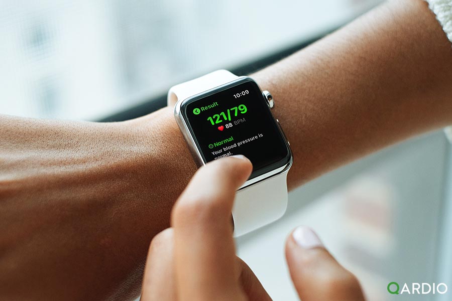 Apple watch measuring blood pressure