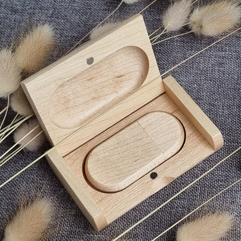 Wooden USB with a presentation box.