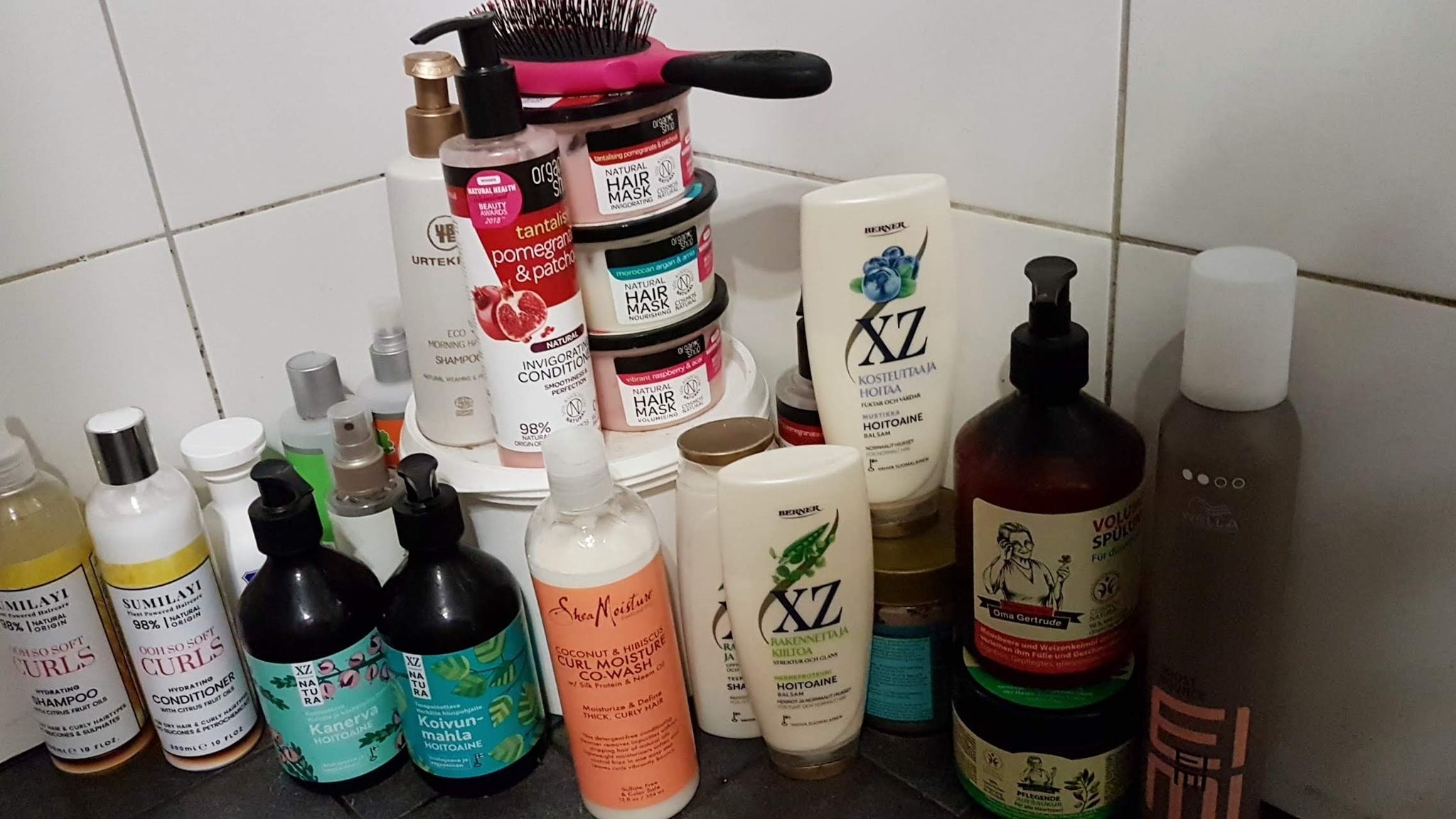 An old picture of how many products from me can be found in the washroom