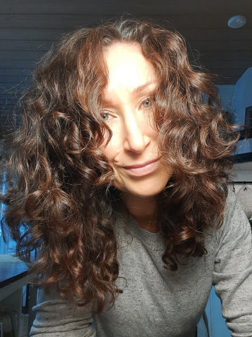 Curls, waves, fluff, shine .. and all wonderfully part of my hair.