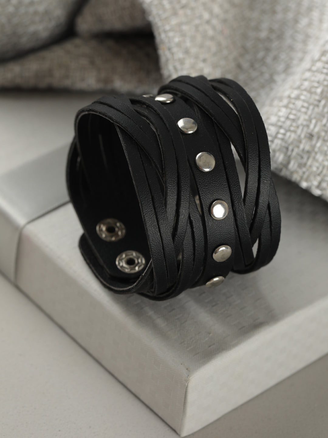 Emo Punk Bracelets Black  Silver  Roblox Item  Rolimons