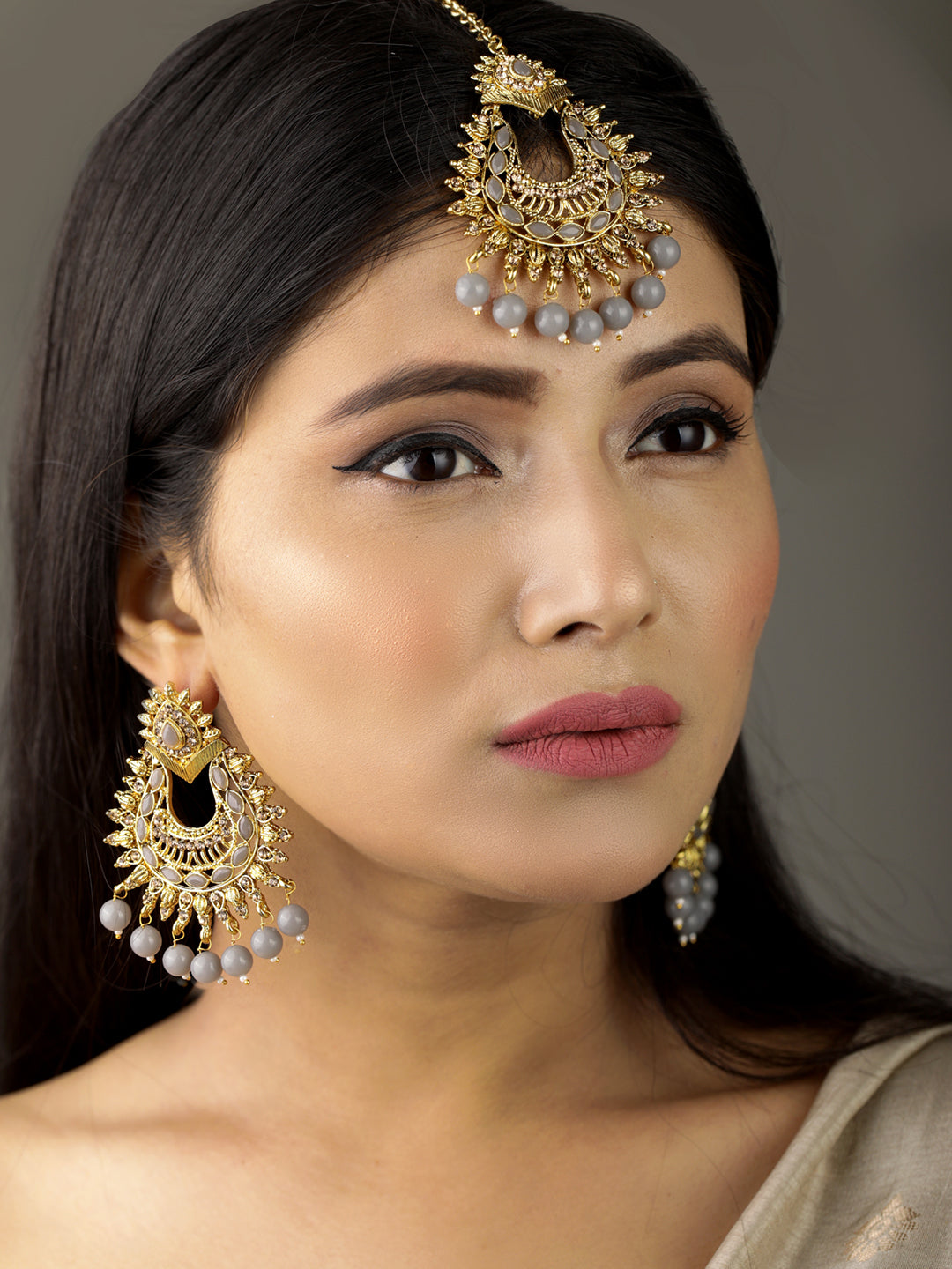 White Beaded Kundan Earring Maang Tikka Set - Maangtikka Oxidized – Niscka