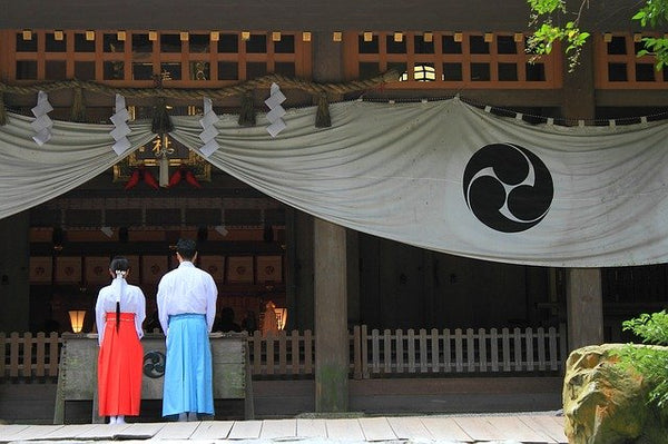 供TOMO Shinto & shrine blog・how to pray in a shinto shrine