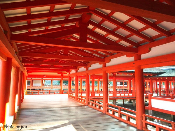 供TOMO Blog ・Shinto and shrine・The history of Itsukushima shrine explained