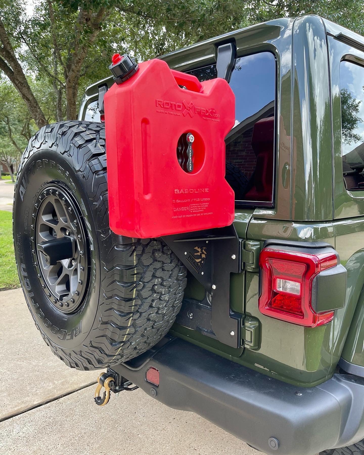RotoPax Spare Tire Mounting Bracket for Jeep JL | Drago Jeep Products –  Drago Jeep Products