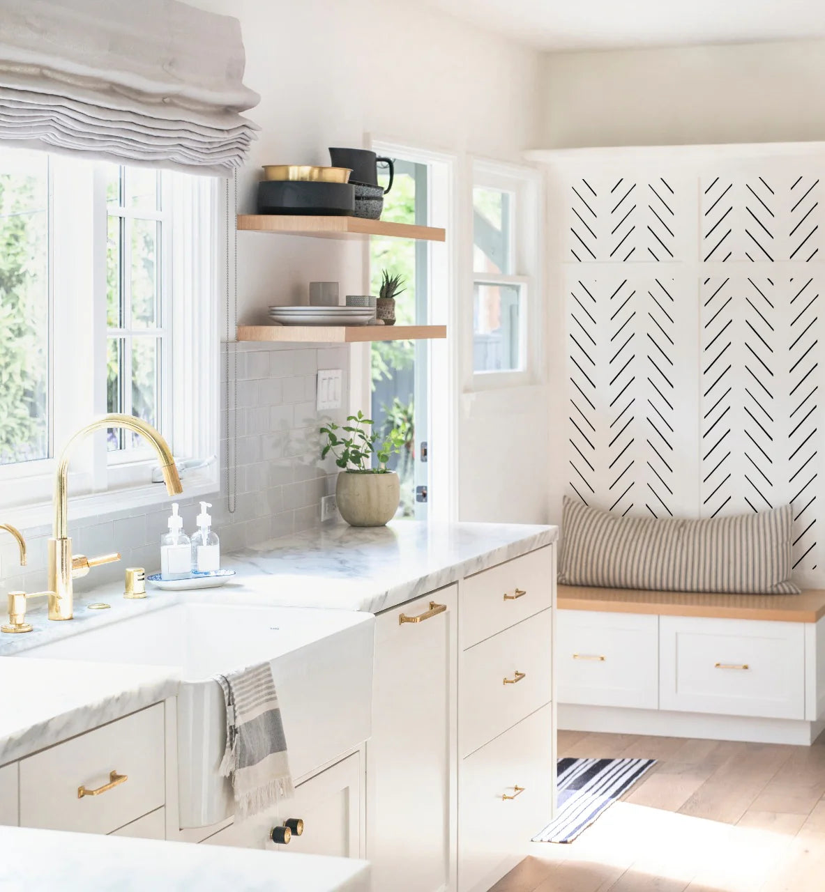 Herringbone Strokes, Pattern Wallpaper in dry kitchen