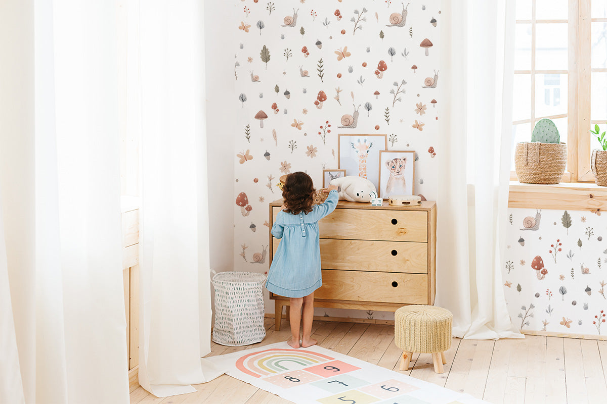 Lil' Garden and Friends wallpaper in a kid's playroom