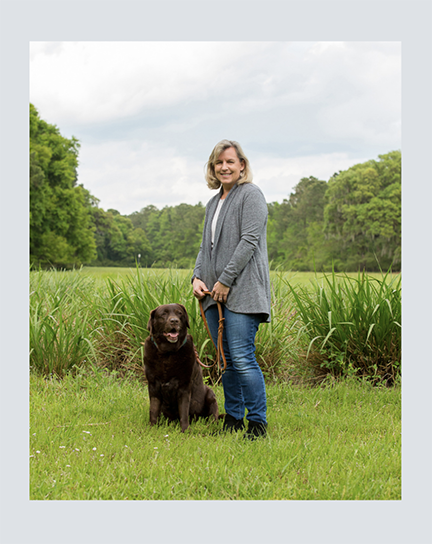 Photo of Lynn Cobb, Photographer and author of good Dogs of Service