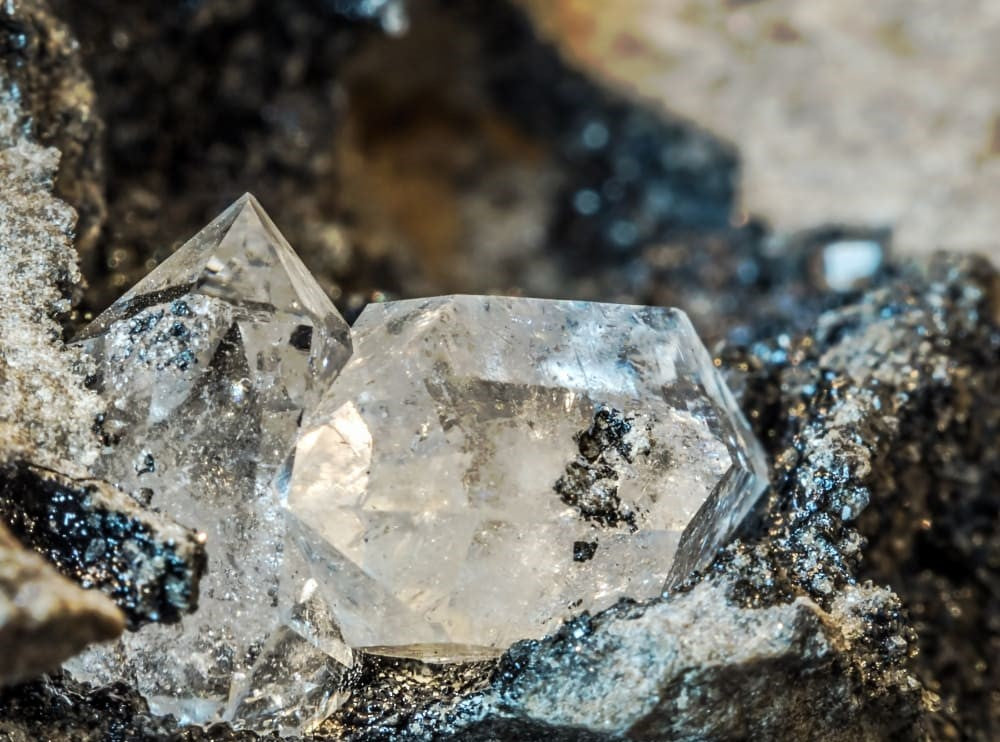 formation naturel d'un diamant de herkimer