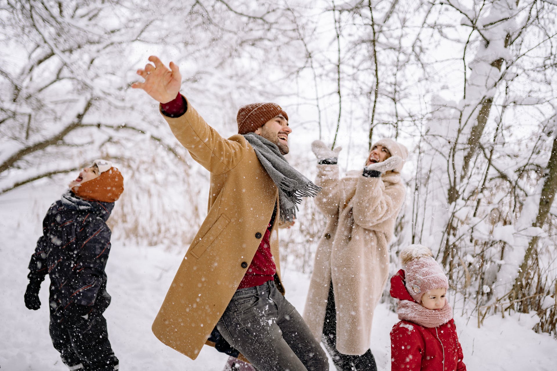 Frosty-Adventures-in-the-Outdoors