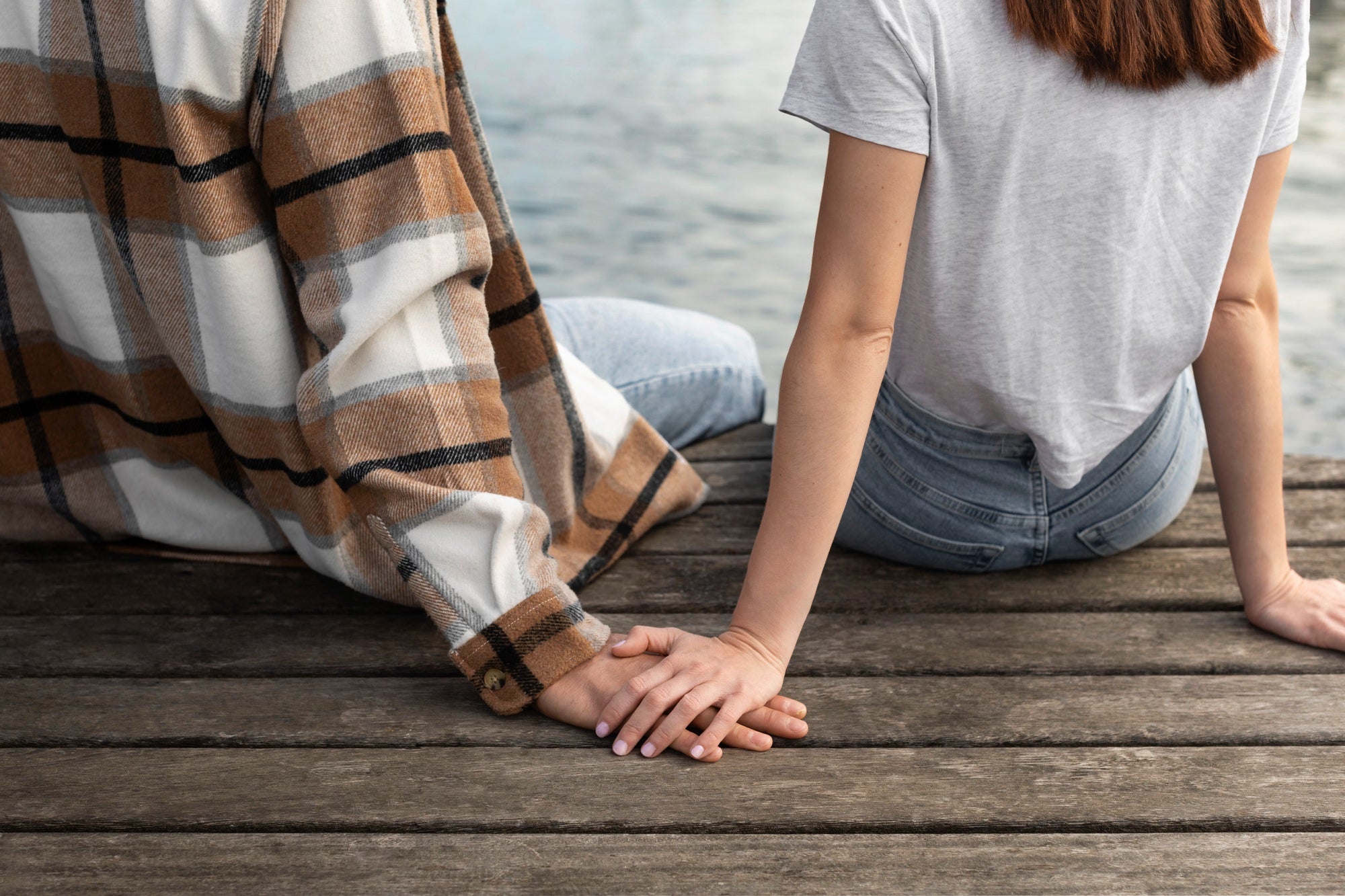 couple-spending-time-together-outdoors