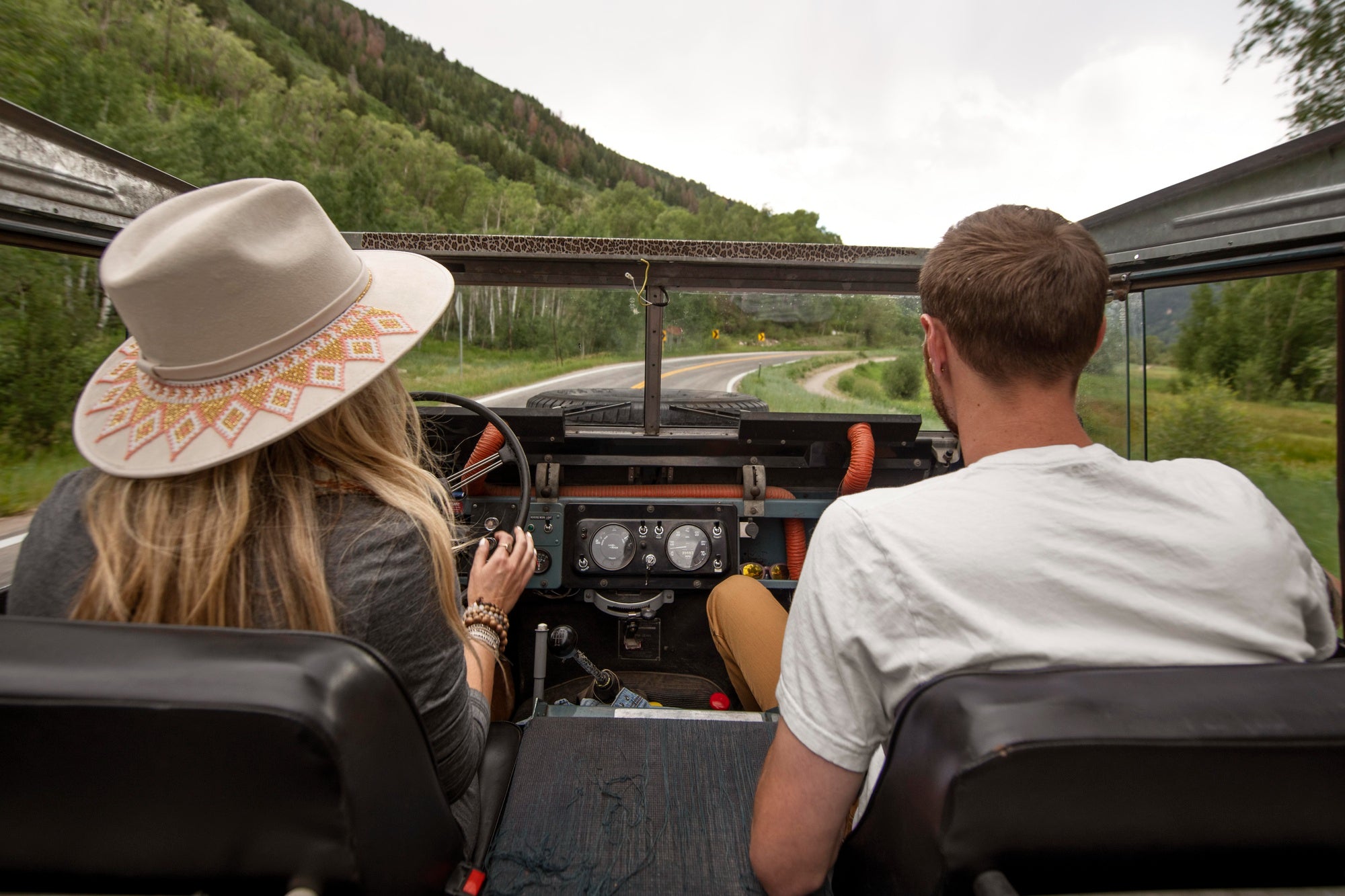 young-rural-travellers-driving-through-country-side