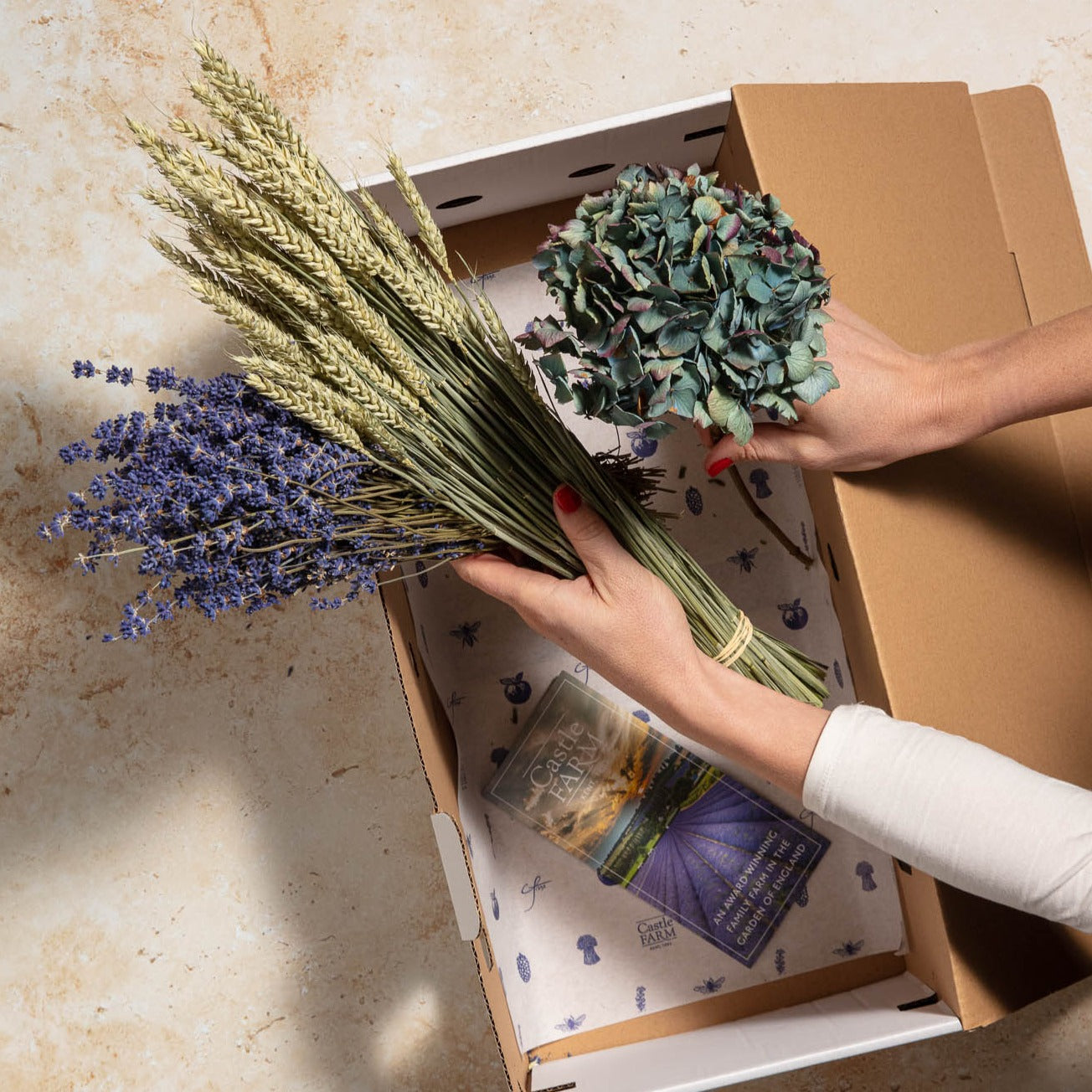 Organza Bag of dried Lavender: Large - COTSWOLD LAVENDER