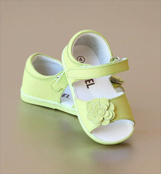 Angel Baby Girls Open Toe Leather Flower Sandal – Petit Foot
