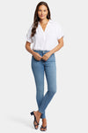 Women Ami Skinny Jeans In Heyburn, Regular, Size: 00   Denim