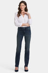 Women Marilyn Straight Jeans In Prosperity, Regular, Size: 00   Polyester/denim