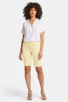 Women Briella 11 Inch Shorts In Mimosa, Regular, Size: 00   Denim