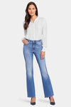 Women Blake Slim Flared Jeans In Stunning, Regular, Size: 00   Denim