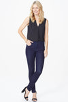 Women Ami Skinny Jeans In Petite In Rinse, Size: 00p   Polyester/denim