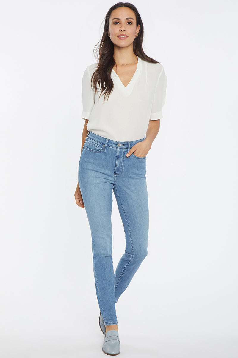 Ami Skinny Jeans In Petite - Clean Brookes