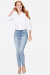 Women Ami Skinny Jeans In Petite In Biscayne, Size: 00p   Polyester/denim